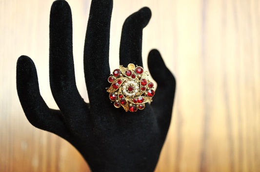 Vintage Florenza Gold Toned Red Topaz Pearl Ring - 1950s Costume Ring, Gem Missing - Size 6.5 - 1950s Florenza Gold Floral Dome Costume Ring