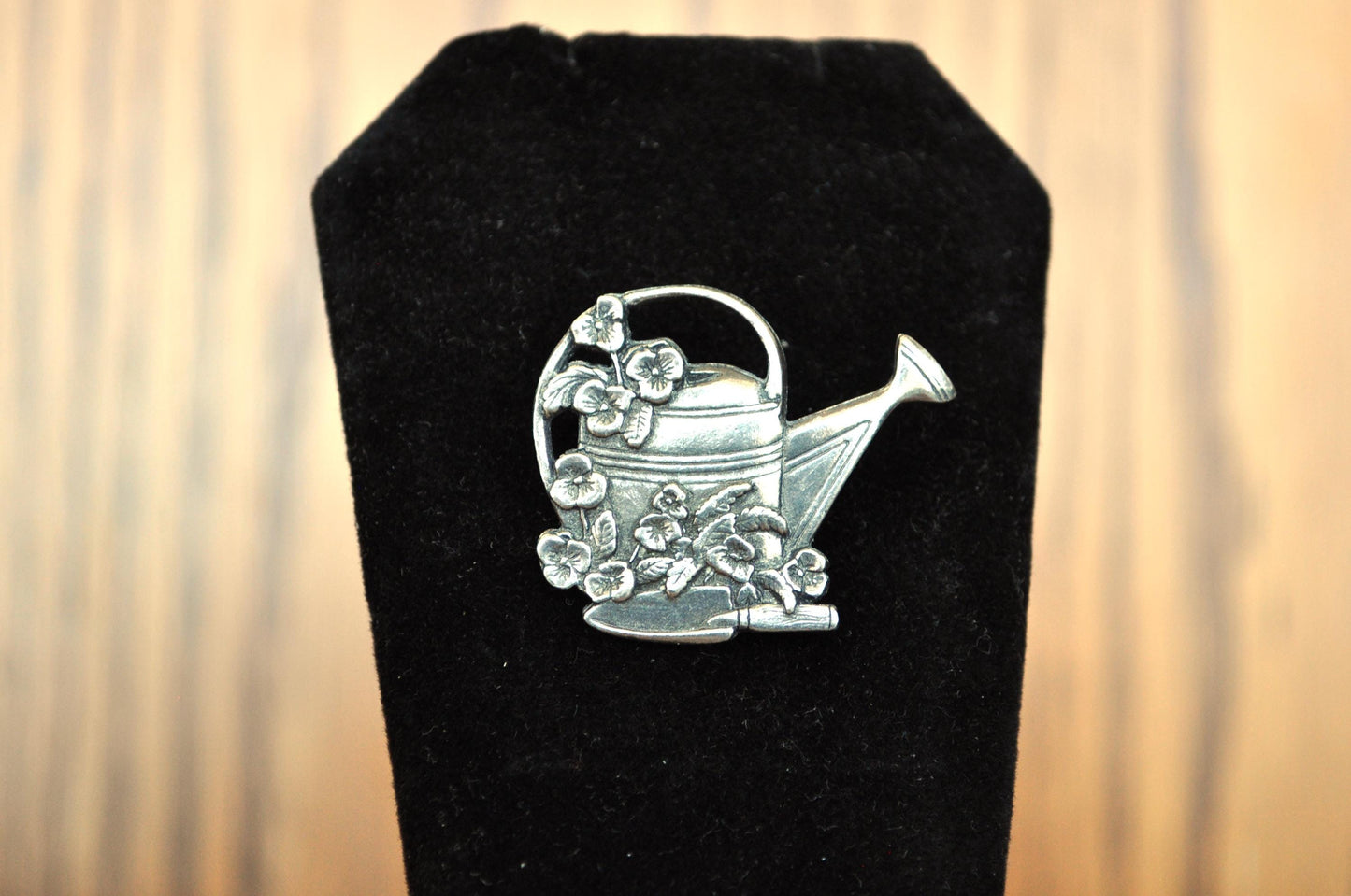 Vintage Birds & Blooms Limited Edition Pewter Pin Series - Choice of Design - Limited Edition 1990s-2000s Birds and Blooms Pewter Brooch