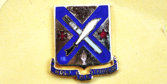 Vintage Gold-Toned WWII 2nd Infantry Regiment Crest Pin - Noli Me Tangere Pin - John 20:17 Military Crest Pin