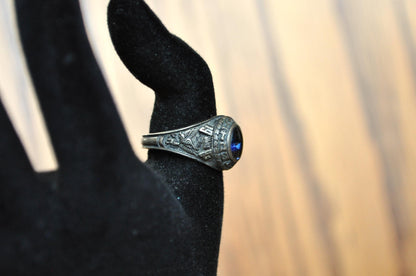 Vintage 1983 Exeter High School Class Ring - Size 7.5 - Exeter Blue Hawk Class Ring 1983