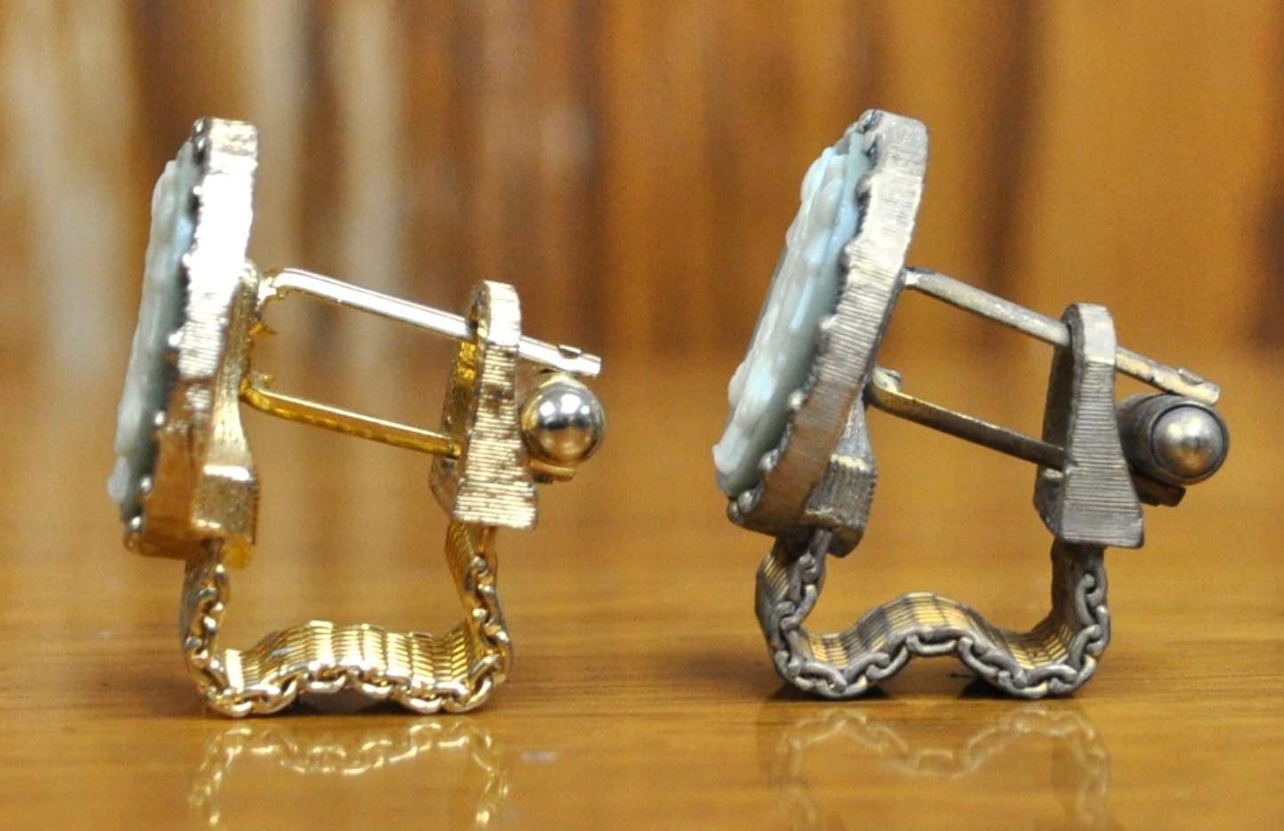 Vintage Swank Mesh Gold-Toned Faux Cameo Wedgewood Cuff-Links - Greek Cameo Wedgewood Design - Vintage Swank Gold Wrap-Around Cufflinks