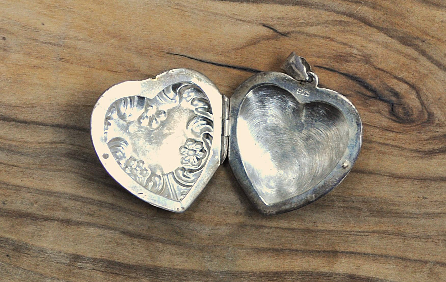 Vintage Sterling Silver Puffy Heart Locket Pendent - Floral and Scroll Design - Antique Large Lightweight Sterling 925 Flower Heart Locket