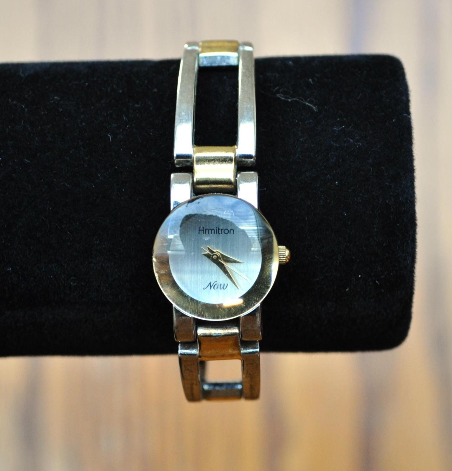Vintage Armitron Now Quartz Two-Toned Link Watch - Unisex Vintage Watch - 75/1983D Model - Armitron Now Series Circle Watch - Does Not Work