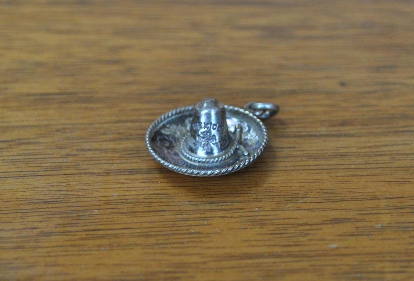 Vintage Sterling Silver 925 Mexico Art Eagle Sombrero Charm - Vintage 925 Mexico Eagle Sombrero Charm - Vintage Sombrero Sterling Silver