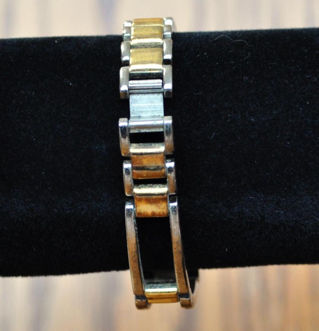 Vintage Armitron Now Quartz Two-Toned Link Watch - Unisex Vintage Watch - 75/1983D Model - Armitron Now Series Circle Watch - Does Not Work