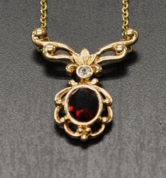 Vintage Avon Gold-Toned Garnet Juliette Necklace - 1989 Avon Signed Necklace - Vintage Avon Gold Red Garnet Elegant Necklace