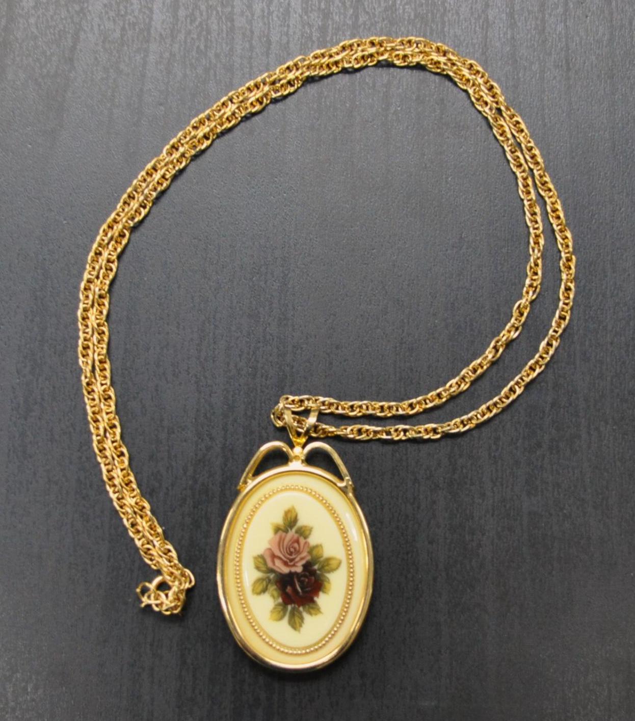 Vintage Avon Gold-Toned Victorian Floral Design Necklace - Avon Rose Necklace - Vintage Avon Gold Rose Pendant Victorian Necklace