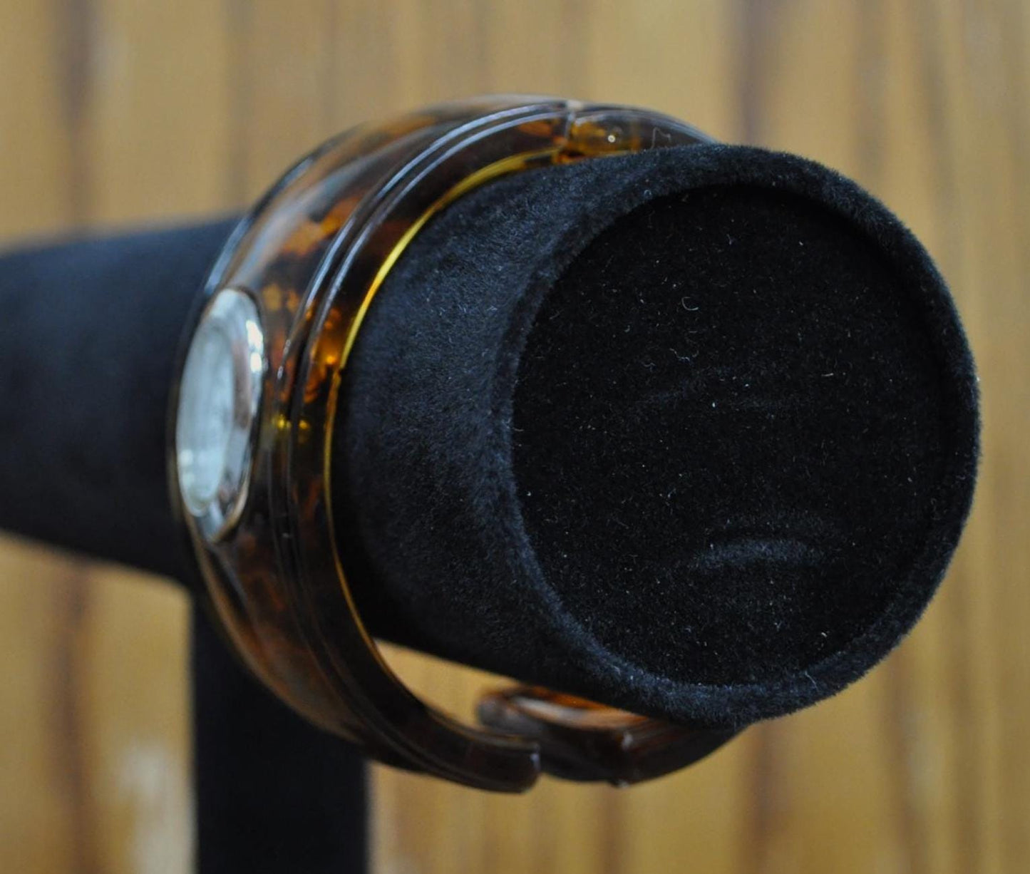 Vintage Focus 4862 Quartz Tortoise Bangle Bracelet Watch - Working, New Battery - Focus Japan Movement 4862 Design Bangle Watch