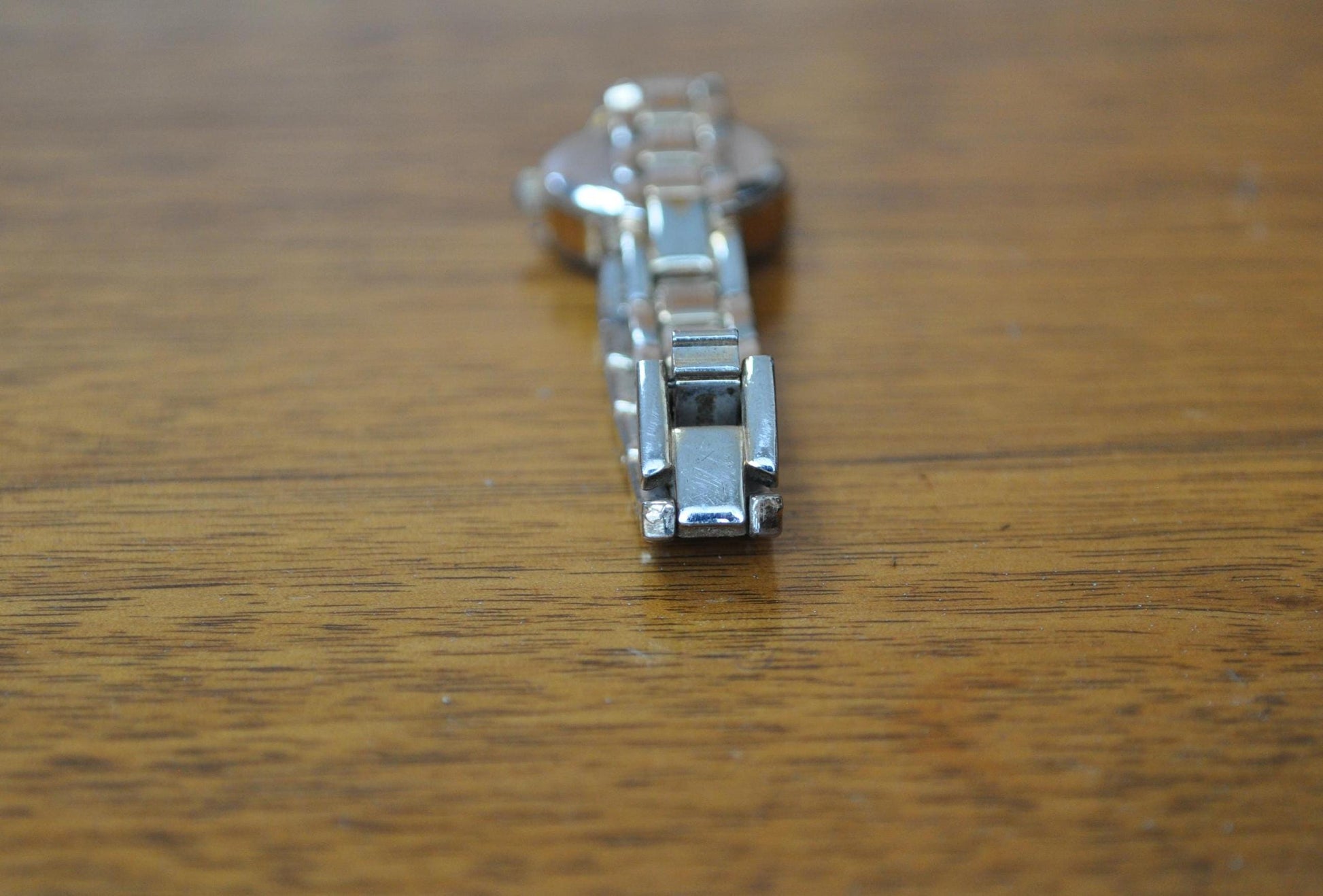 Vintage Luxe Silver Tone Diamond Women's Watch - Luxe Ladies Watch - Working!