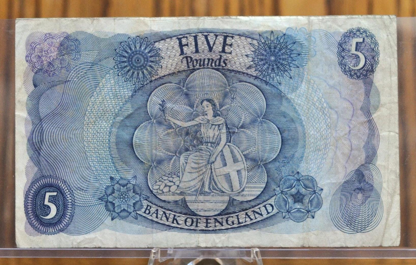 1963-66 Bank of England 5 Pound Note - J. Q. Hollom Signature - Very Fine (VF) - Queen Elizabeth II - 1963 Five Pound British Note - P#375a