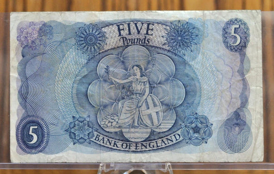 1963-66 Bank of England 5 Pound Note - J. Q. Hollom Signature - Very Fine (VF) - Queen Elizabeth II - 1963 Five Pound British Note - P#375a