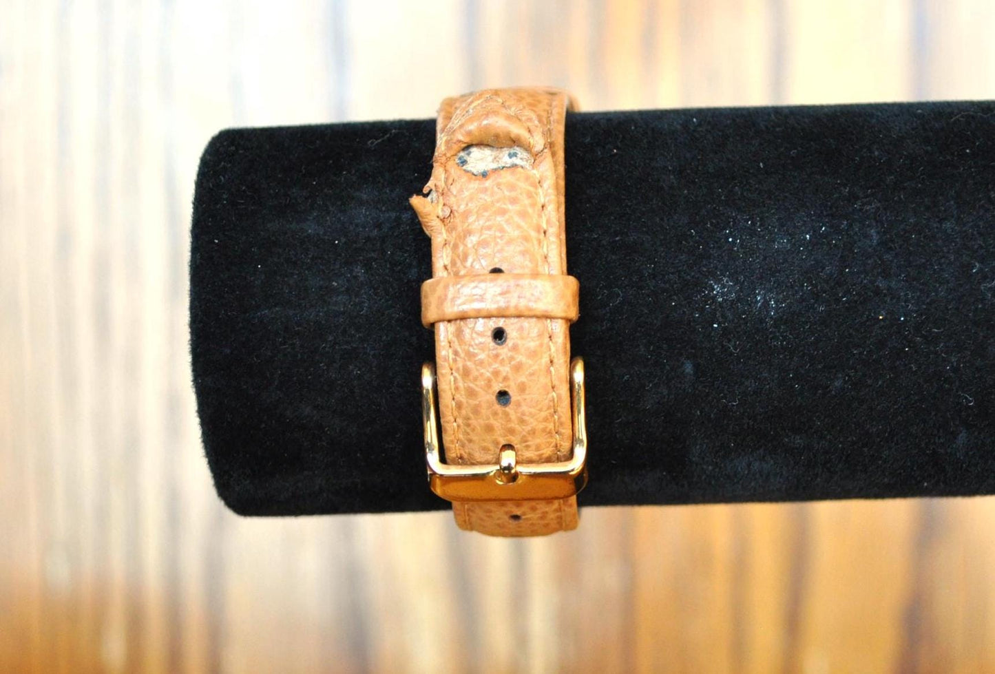 Amazing Ladies Bronzo Italia Roman Numeral Rose Gold Tone Women's Watch - Ladies Italia Bronzo Watch - Does Not Work!