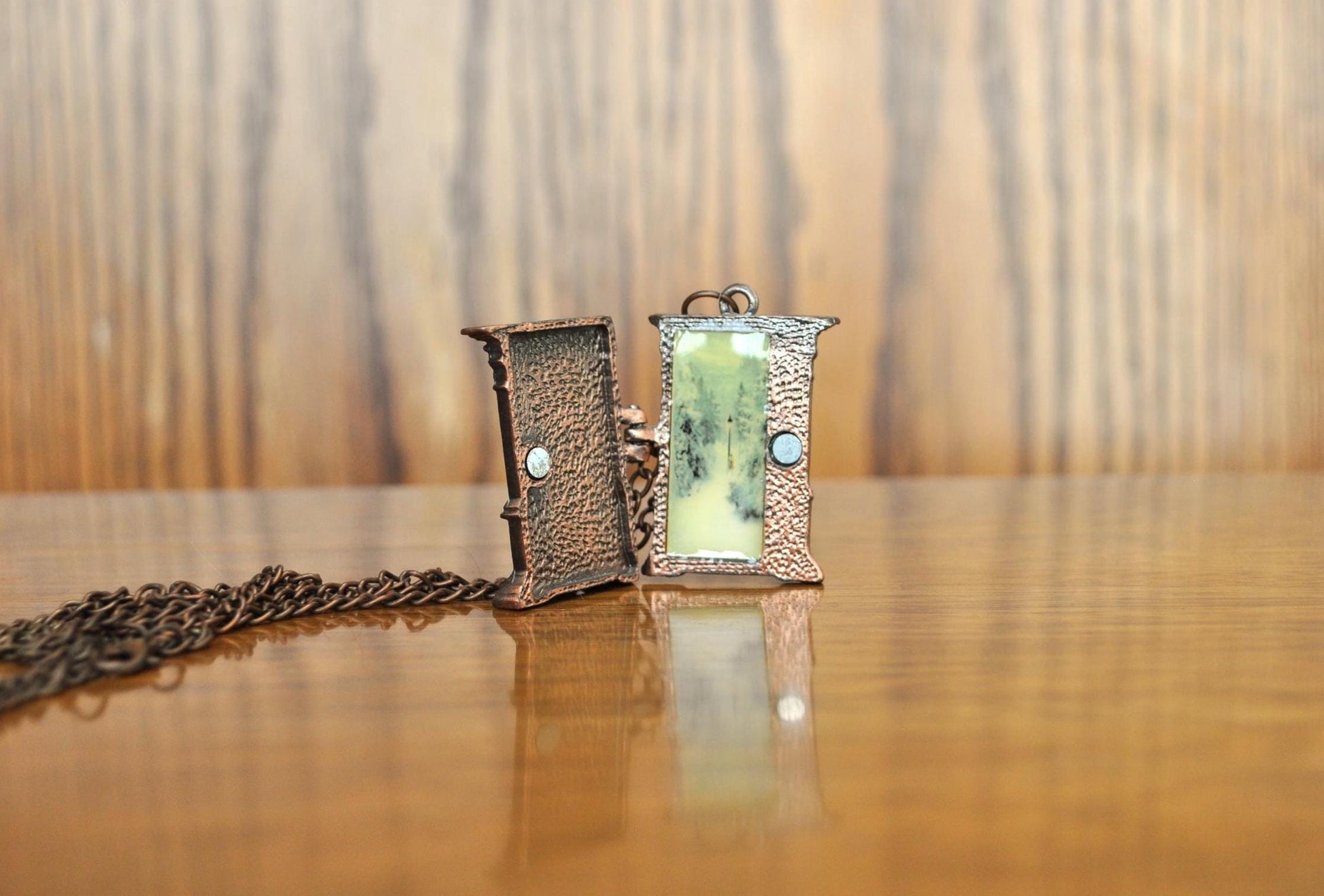 Extremely Rare Narnia Wardrobe Opening Locket Pendent - Narnia Wardrobe Locket - Intricately Carved Narnia Wardrobe Locket