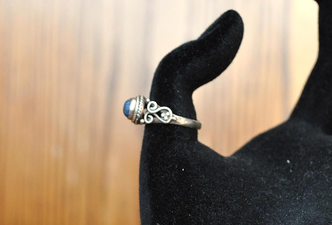 Rare Jonber Sterling Silver 925 Lapis Lazuli Circle Ring - Size 6 - Decorative Scroll and bead Design Ring
