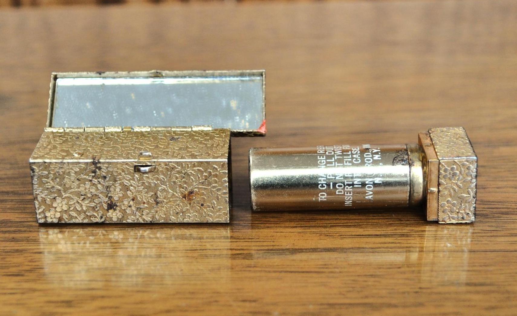 Vintage Avon Refillable Gold Tone Floral Lipstick Compact - With Lipstick, Tender Amber - 1950s Gold Tone Compact Mirror Lipstick Holder