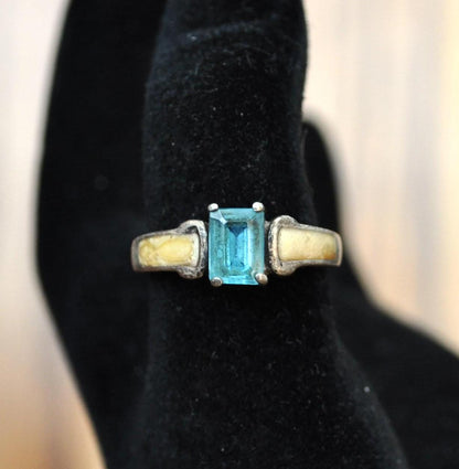 Vintage Avon Sterling Silver 925 Blue Topaz Enamel Ring - Size 7 - Avon Sterling - Unique Avon 925 Blue Topaz Emerald Cut Classic Ring
