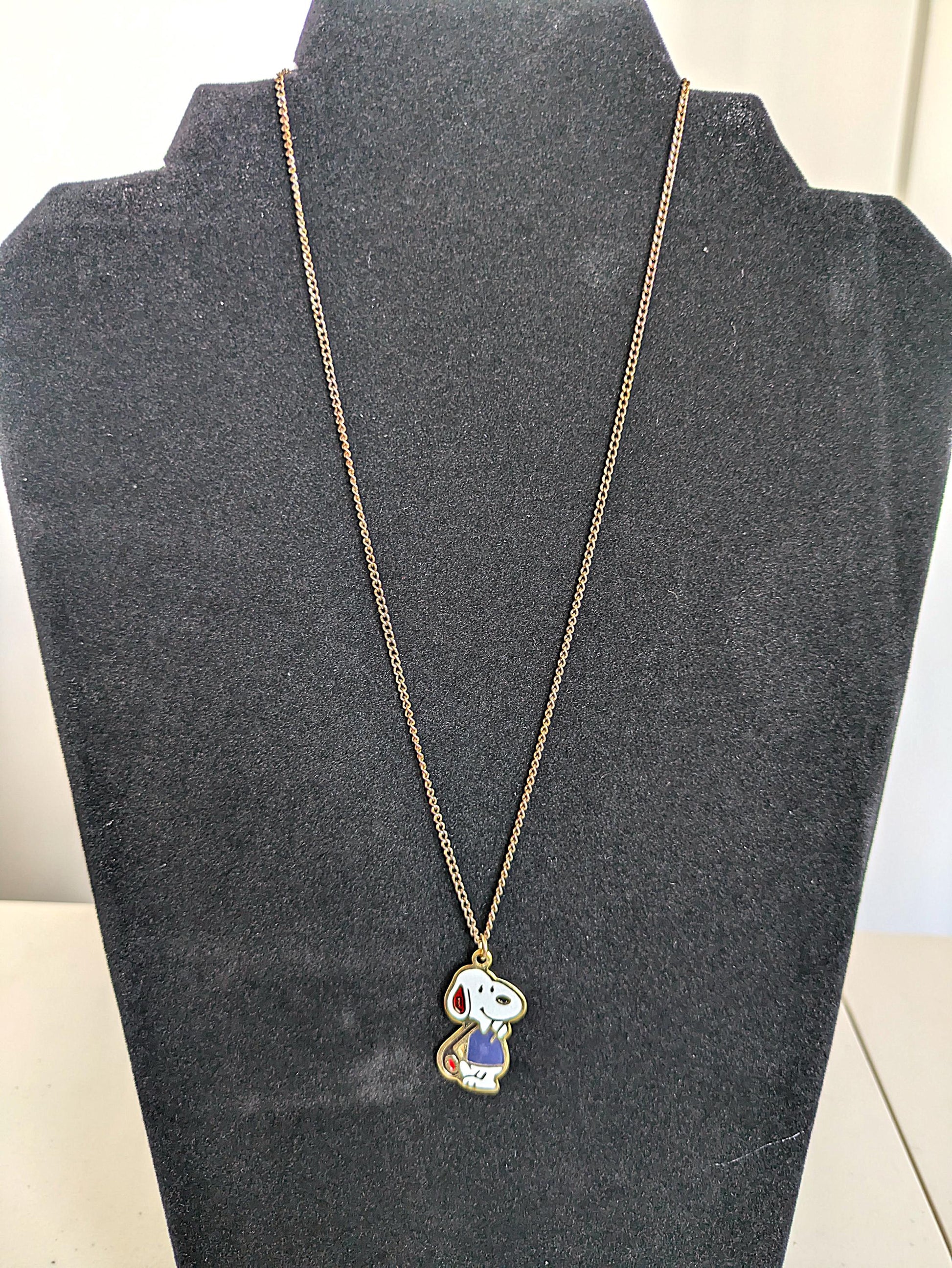 Awesome Golfing Snoopy Necklace - 19 Inches - Golfing Snoopy Peanuts Collectible