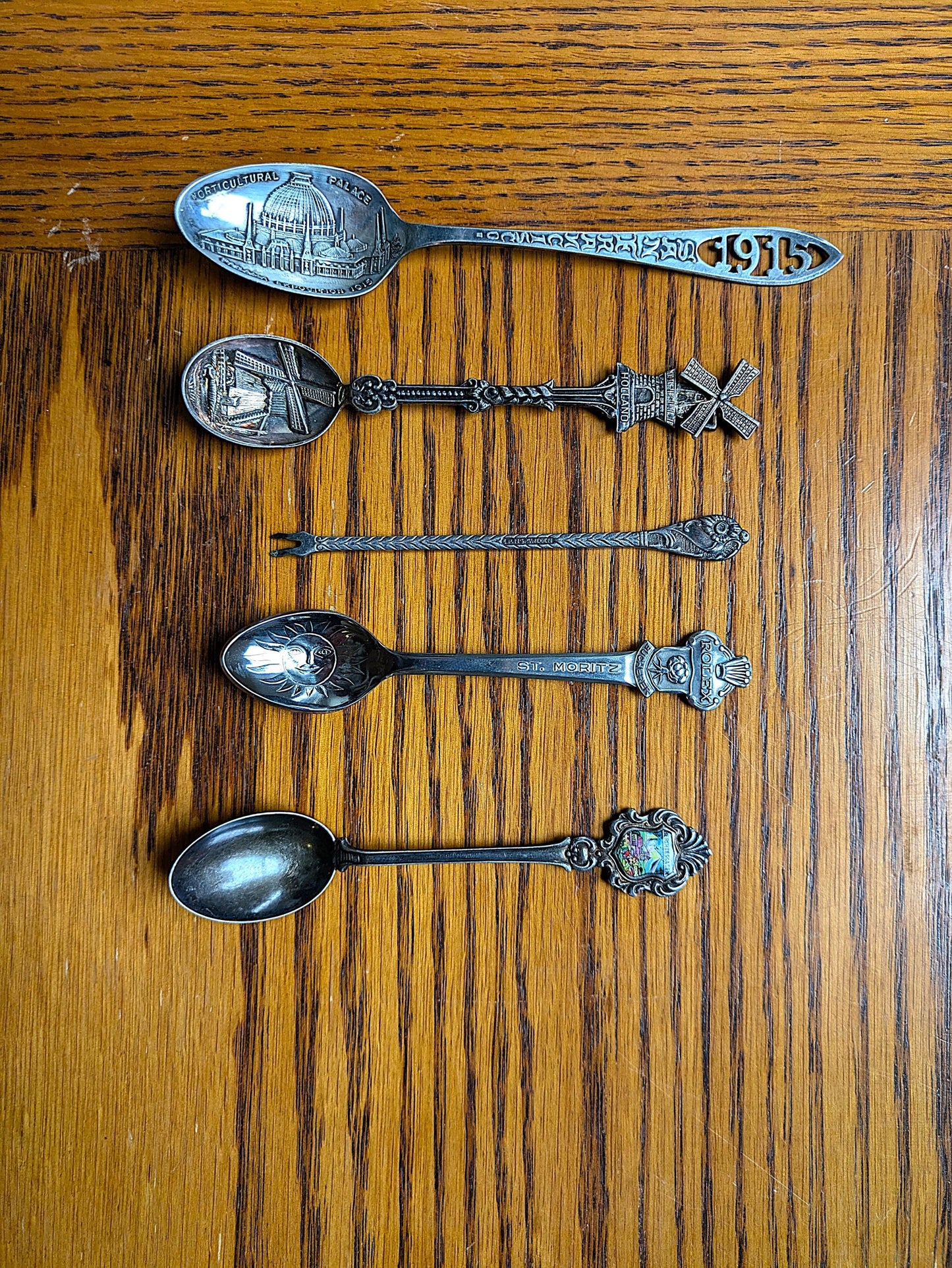Set of 5 Antique Foreign Silver Souvenir Spoons - Décor & Collections - Silver Spoons and Lobster Fork - Souvenir Silverware