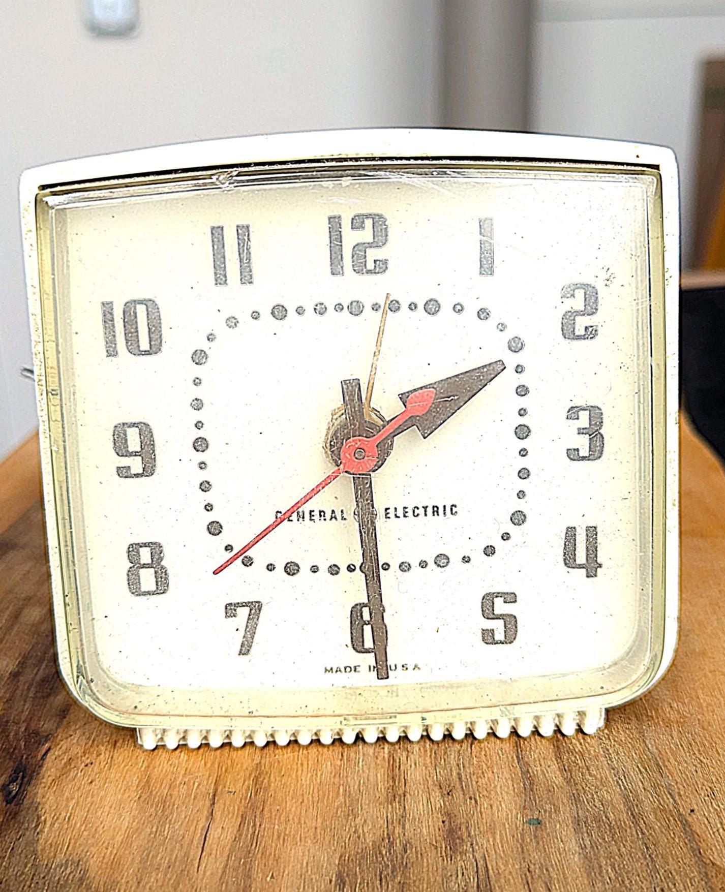 Antique General Electric 1960s Alarm Clock 7223C - Vintage General electric Alarm Clock - Working - GE Alarm Clock 7223C
