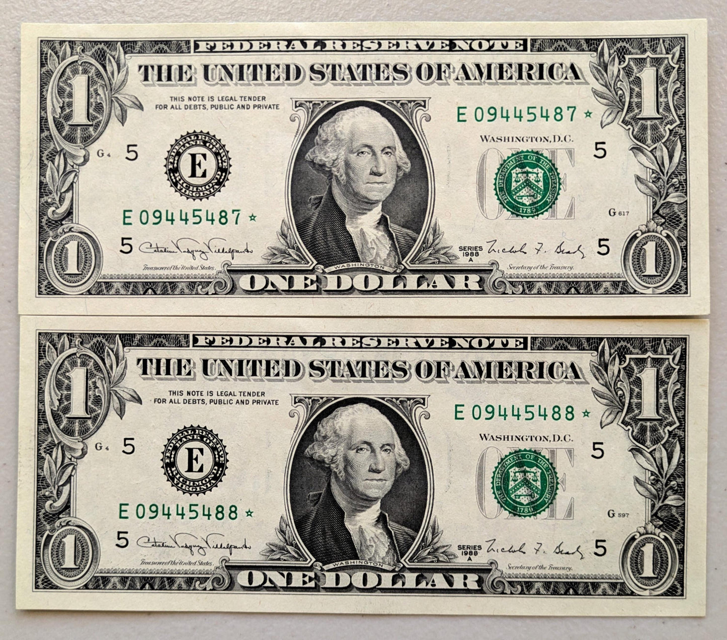 Consecutive Pair 1988-A 1 Dollar Federal Reserve Star Notes - Richmond E Issue - 1988 A One Dollar Star Notes Sequential Pair - Fr#1915-E*