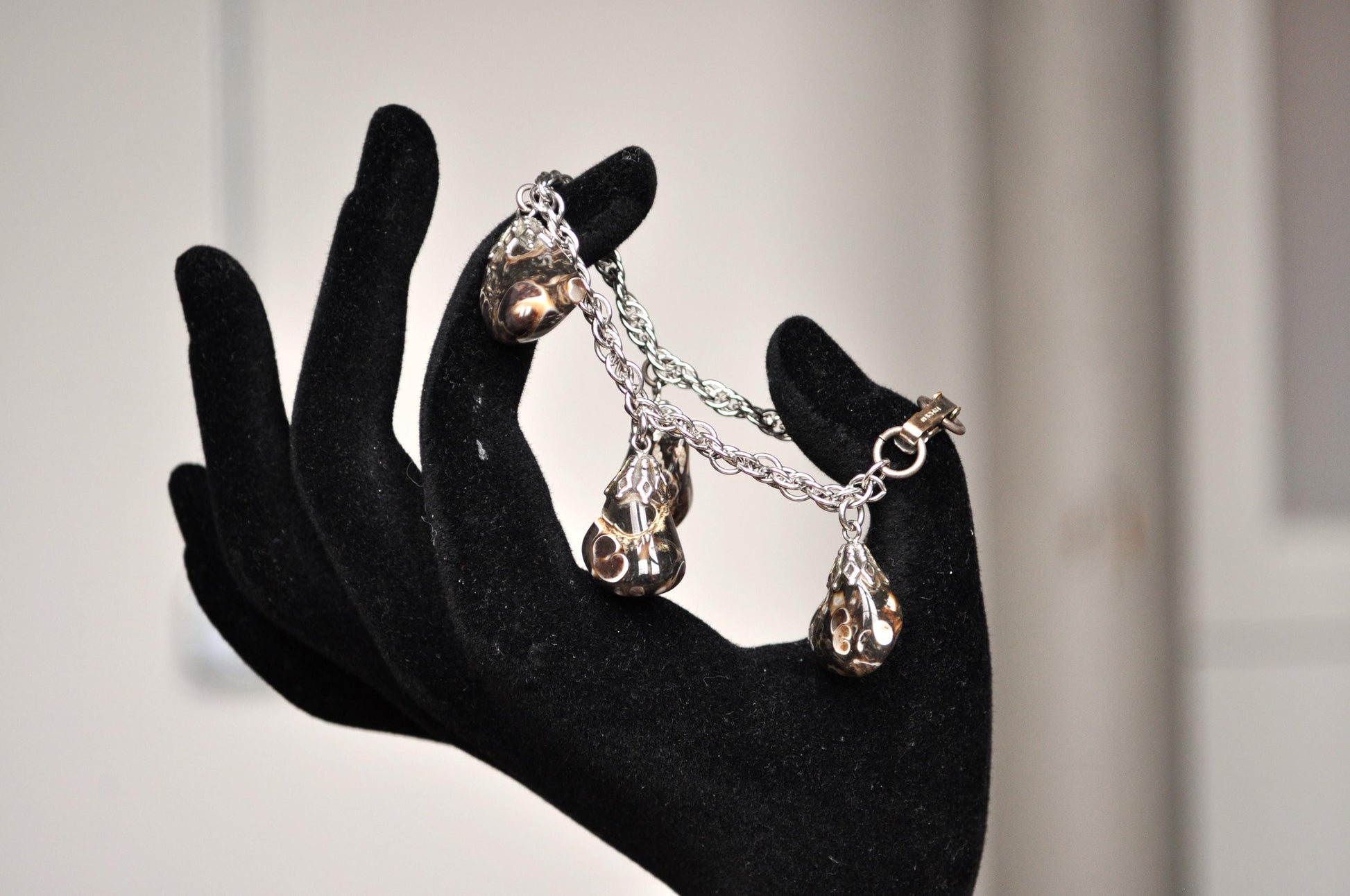 Amazing 12K Gold-Filled Silver Tone Black-White Speckled Agate Bracelet - 18 mm - Flecked Agate Bracelet - Silver-Tone Gold Bracelet