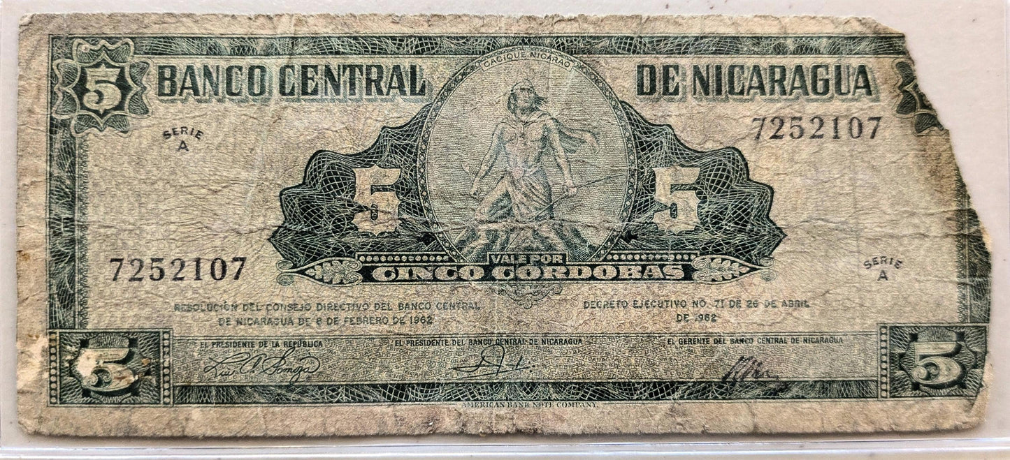 1962 Central Bank of Nicaragua 5 Cordobas Note - Series A - Corner Tear, Fine Grade - 1962 Nicaraguan Cinco Five Cordobas Banknote - P#108a