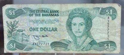 1992 Bahamas Central Bank 1 Dollar Note - Vertical and Horizontal Serial - Queen Elizabeth II - 1992 British Bahamas One Dollar Note - P#51a