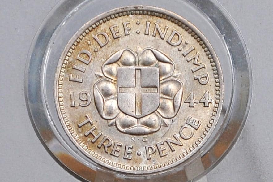 1941 UK 3 Pence Silver - Great Condition - Great Britain Silver Threepence 1941 Silver 3 Pence - King George IV - Great for Jewelry