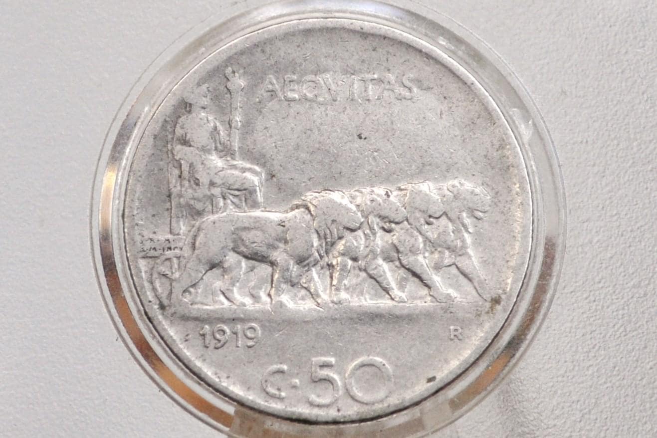 1919-1925 Italian 50 Centesimi Coin - Reeded Edge - Vittorio Emanuele - C.50 - Very Fine Detail, some dents; Low mintage - Italy 50 Cent