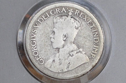 1933 Canadian Silver 10 Cent Coin - XF (Extremely Fine) Condition - King George - Canada 10 Cent 80% Silver 1933 - Rarer Date, Low Mintage