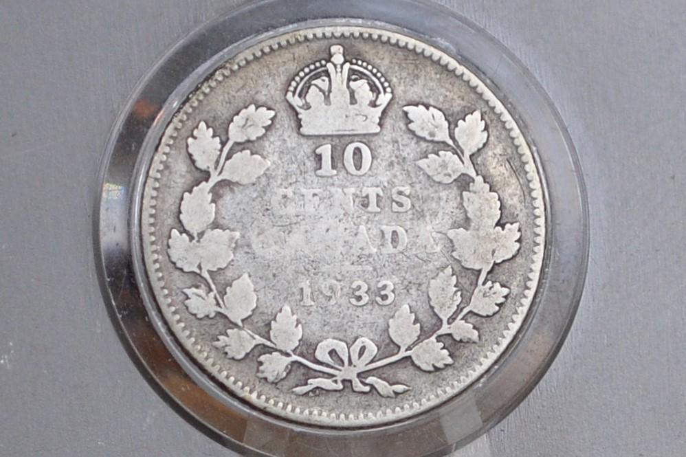 1933 Canadian Silver 10 Cent Coin - XF (Extremely Fine) Condition - King George - Canada 10 Cent 80% Silver 1933 - Rarer Date, Low Mintage
