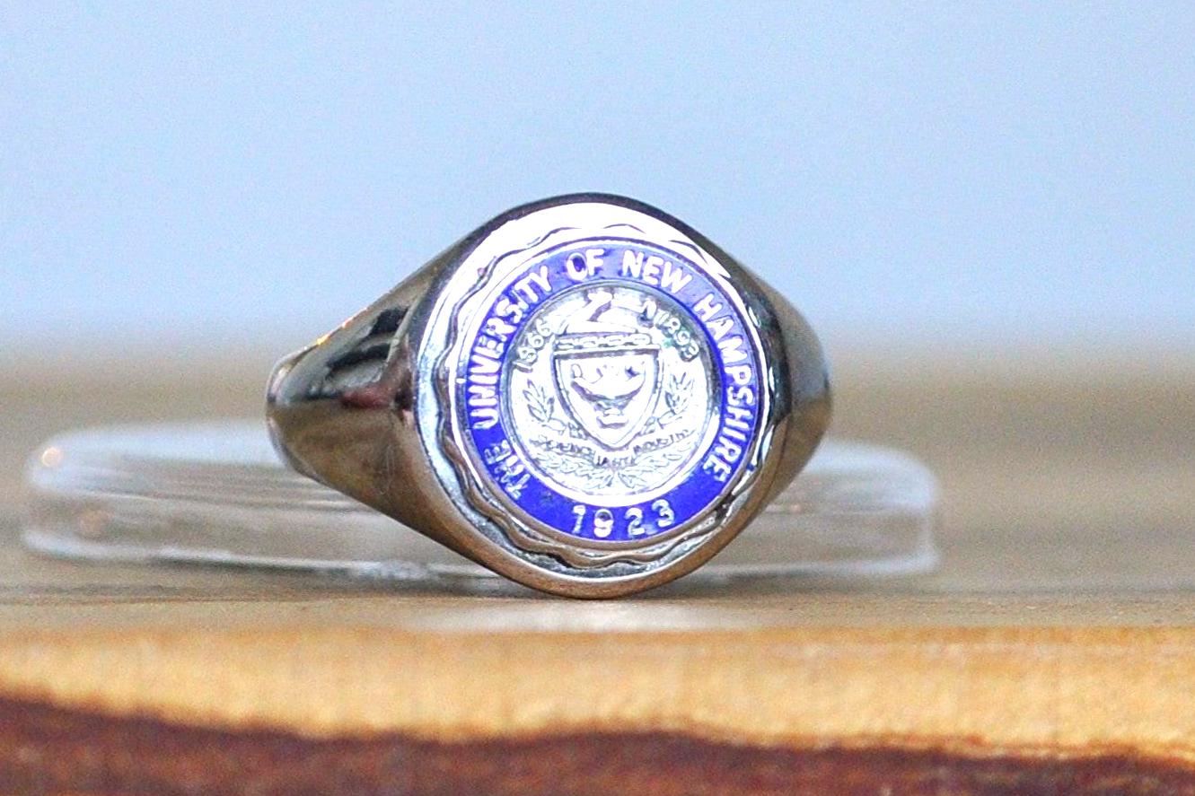 Antique Sterling Silver 1923 University of New Hampshire Founding Ring - Size 5 - UNH Wildcat Founders Ring 1923