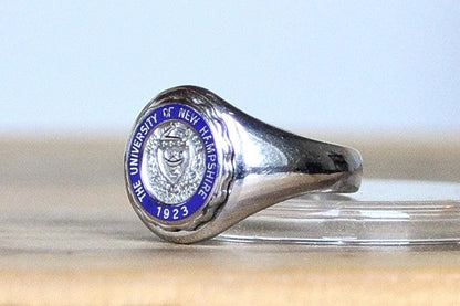Antique Sterling Silver 1923 University of New Hampshire Founding Ring - Size 5 - UNH Wildcat Founders Ring 1923