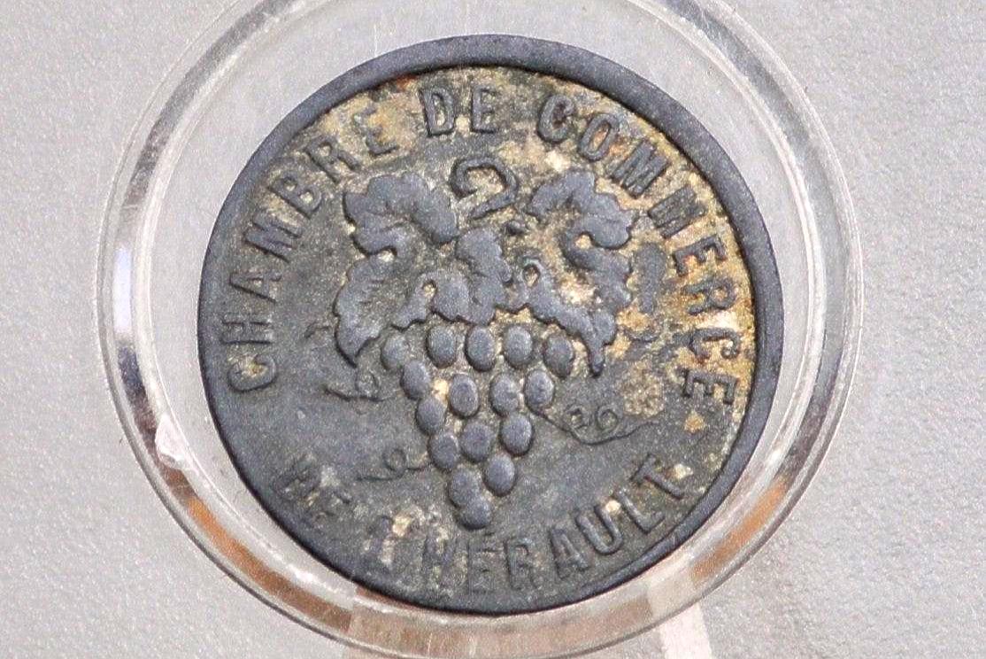 De L&#39;Herault Chambre de Commerce 5 Centimes - Bunch of Grapes Five Centimes Chambre De Commerce