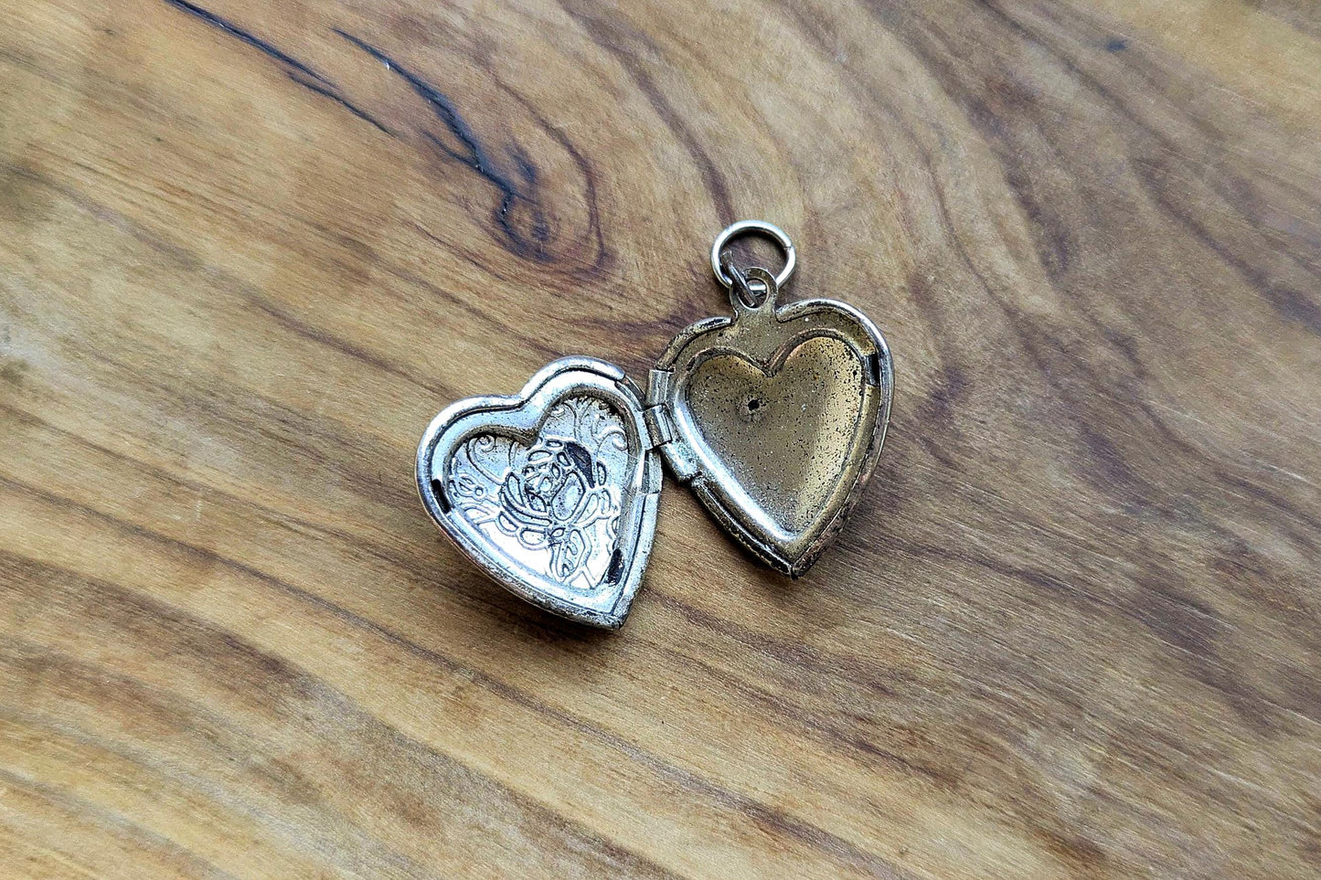 Sterling Silver Rose Heart Locket Pendant - Tested Sterling Silver - Penny Sized Locket