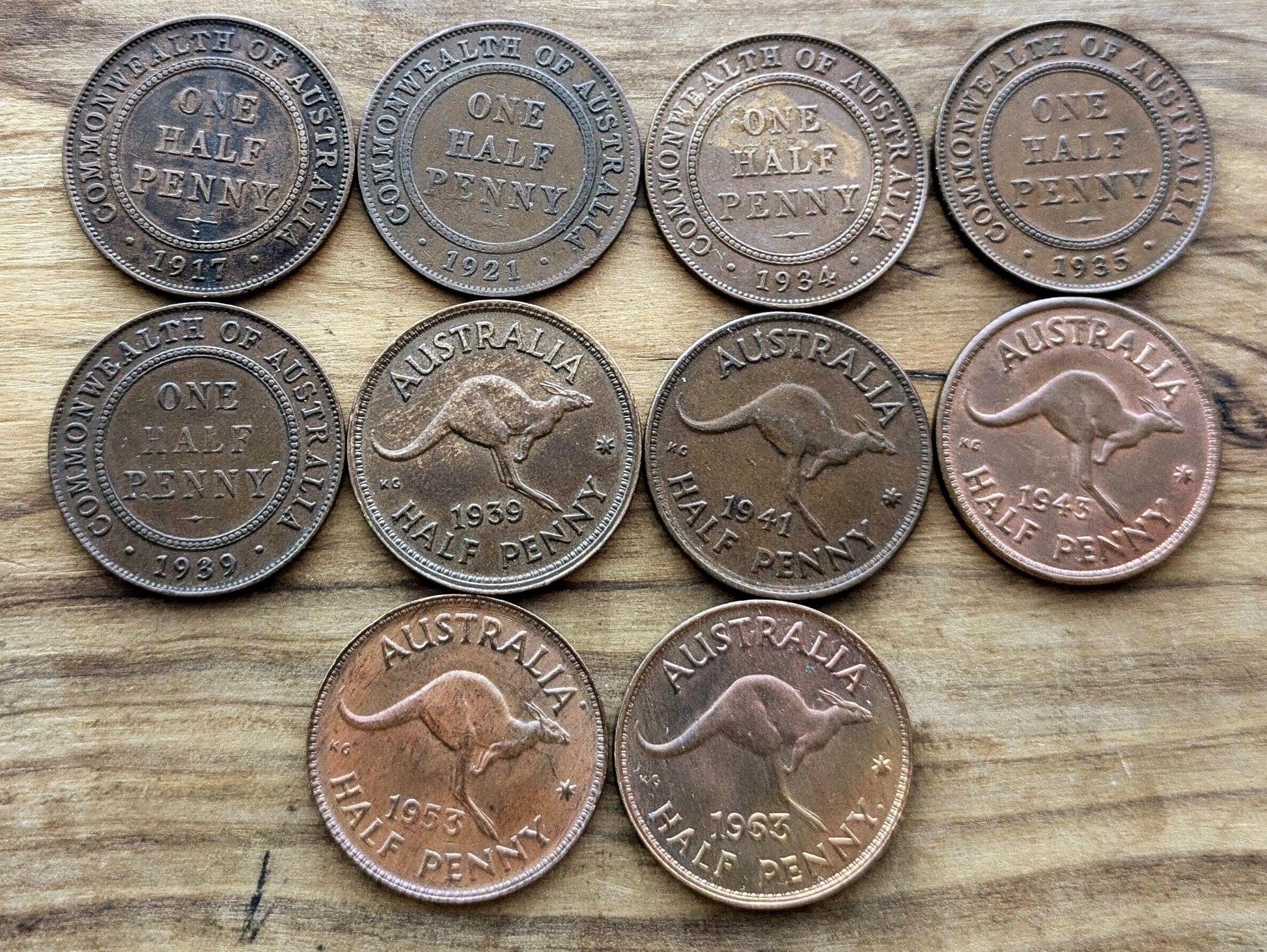 Australia One Half Pennies - Great Condition / Detail - Choose by Date! - 1910s, 20s, 30s, 40s, 50s, 60s - Collectible Australian Coin -