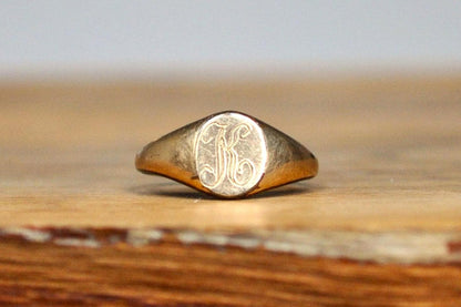 10KT Gold Filled Small &quot;K&quot; Signet Ring - Size 3 - Stamped and Tested 10K GF - Letter K - Alphabet Ring
