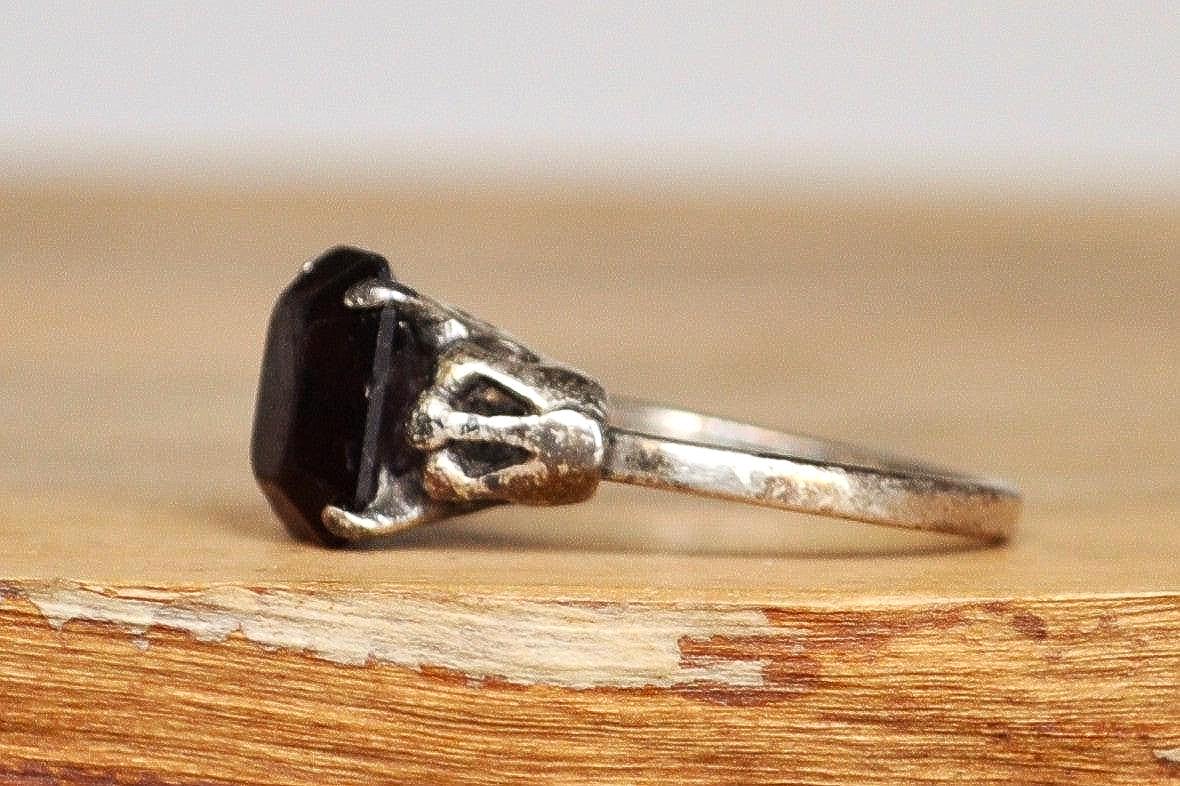 Sterling Silver Sarah Coventry Cubic Zirconia Garnet Ring - Size 7 - Stamped and Tested Sterling Silver - Rectangle Cut Ring