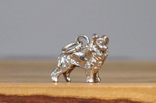Vintage Collie Charm, Sterling Silver - Adorable Collie Dog Pendent Silver - Awesome piece!