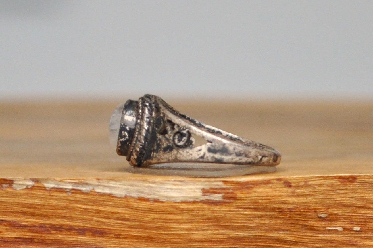 Exquisite Silver Moonstone Ring - Size 5.5 - Stamped and Tested Sterling Silver - Unique Filigree - Antique