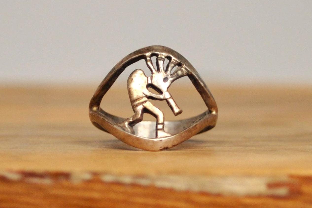 Native American Split Design Kokopelli Ring - Size 5 - Stamped and