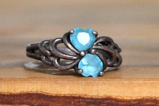 Vintage Wedding Band Stacker Blue Topaz Double Heart Ring - Size 7 - Stamped and Tested Sterling Silver - Heart Cut