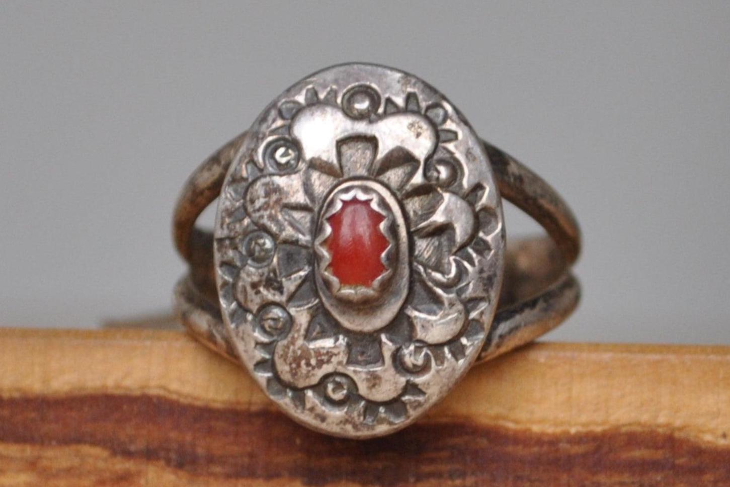 Zuni Red Coral Inlay Shield Split Ring - Size 5 - Stamped and Tested Sterling Silver - Zuni Coral - Titos Jewelry