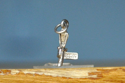 New Orleans Bourbon Street Lamppost Charm - Tested Sterling Silver - Historic French Quarter Charm - Mardi Gras Charm