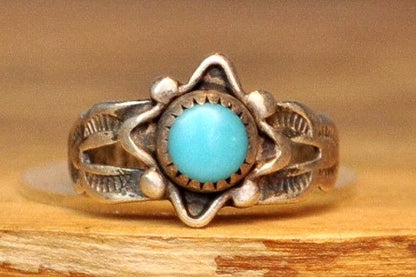 Bell Trading Post Ring - Size 3 - Stamped and Tested Sterling Silver - Authentic Native American Jewelry