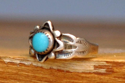 Bell Trading Post Ring - Size 3 - Stamped and Tested Sterling Silver - Authentic Native American Jewelry