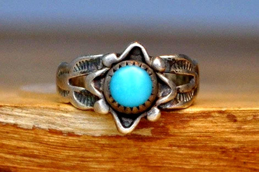 Bell Trading Post Ring - Size 3 - Stamped and Tested Sterling Silver - Authentic Native American Jewelry
