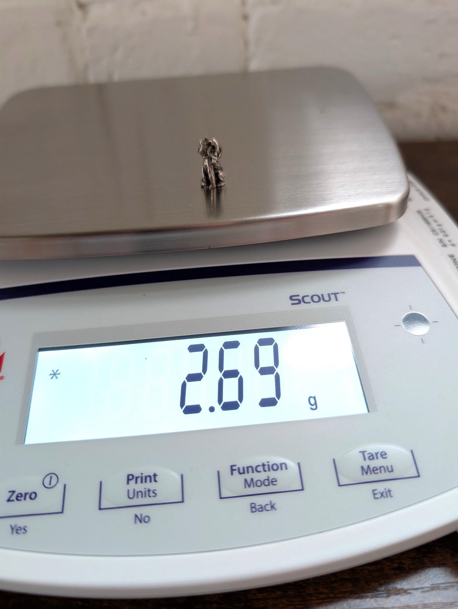 Vintage Sterling Sitting Cat Charm - 925 Silver - 2.69 grams