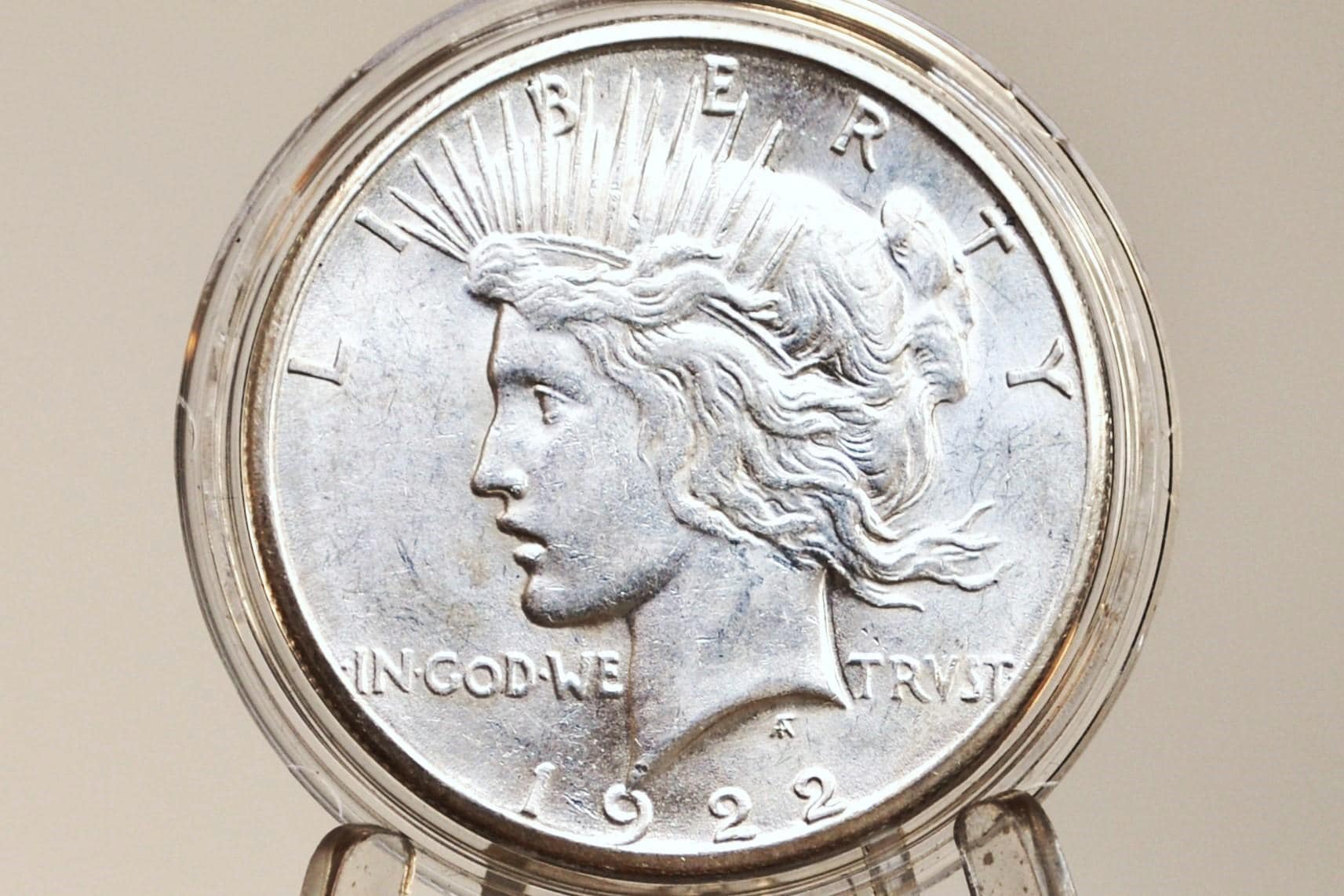 1922 Peace Silver Dollar - BU / MS60 (Uncirculated) Grade - Philadelphia Mint - 1922 P Silver Dollar BU
