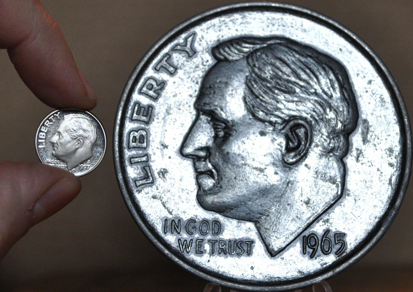 Paper Weight Large Novelty US Dime - Gag Gift Large One Dime